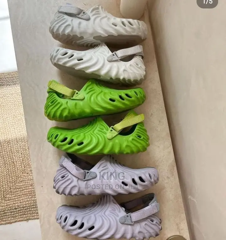 Latest Mod Crocs