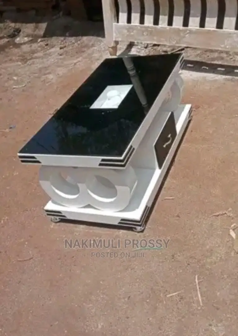 Glassed Center Table