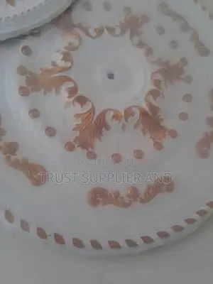 Cornices Center Gold Design
