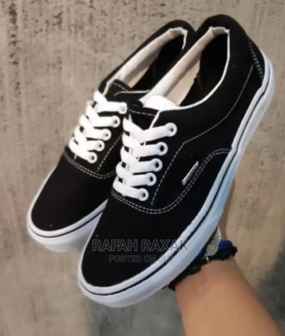 Original Black White Vintage Vans Off the Wall Sneakers