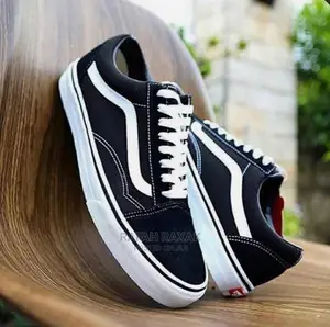 Original Black White Vintage Vans Off the Wall Sneakers