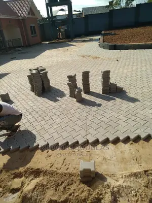 Compound Paving