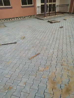 Compound Paving
