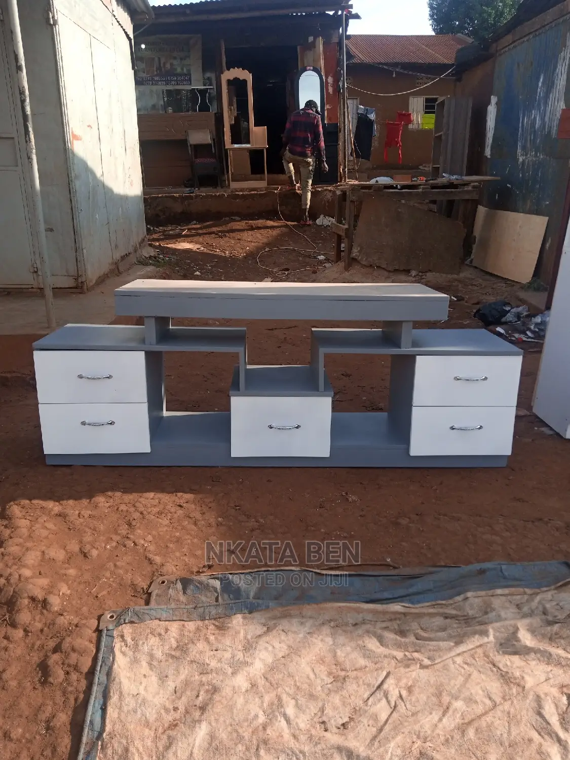 White and Dark Grey Tv Stand 5ft