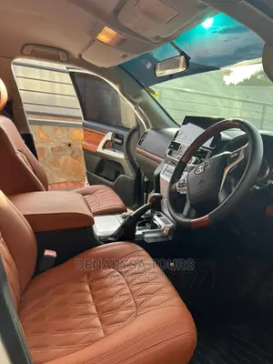 Landcruiser V8 for Hire. Selfdrive