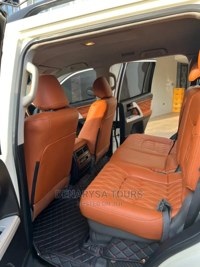 Landcruiser V8 for Hire. Selfdrive