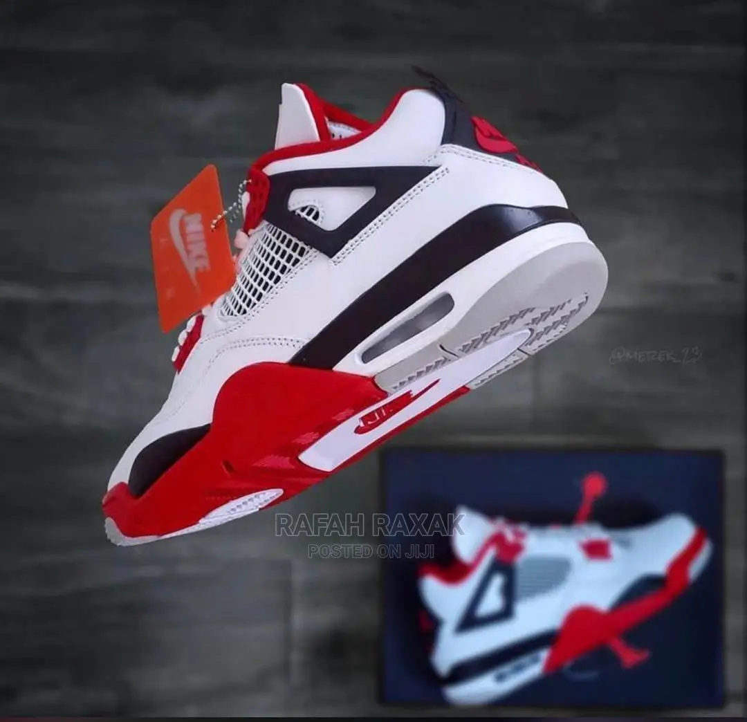 Air Jordan 4 Retro