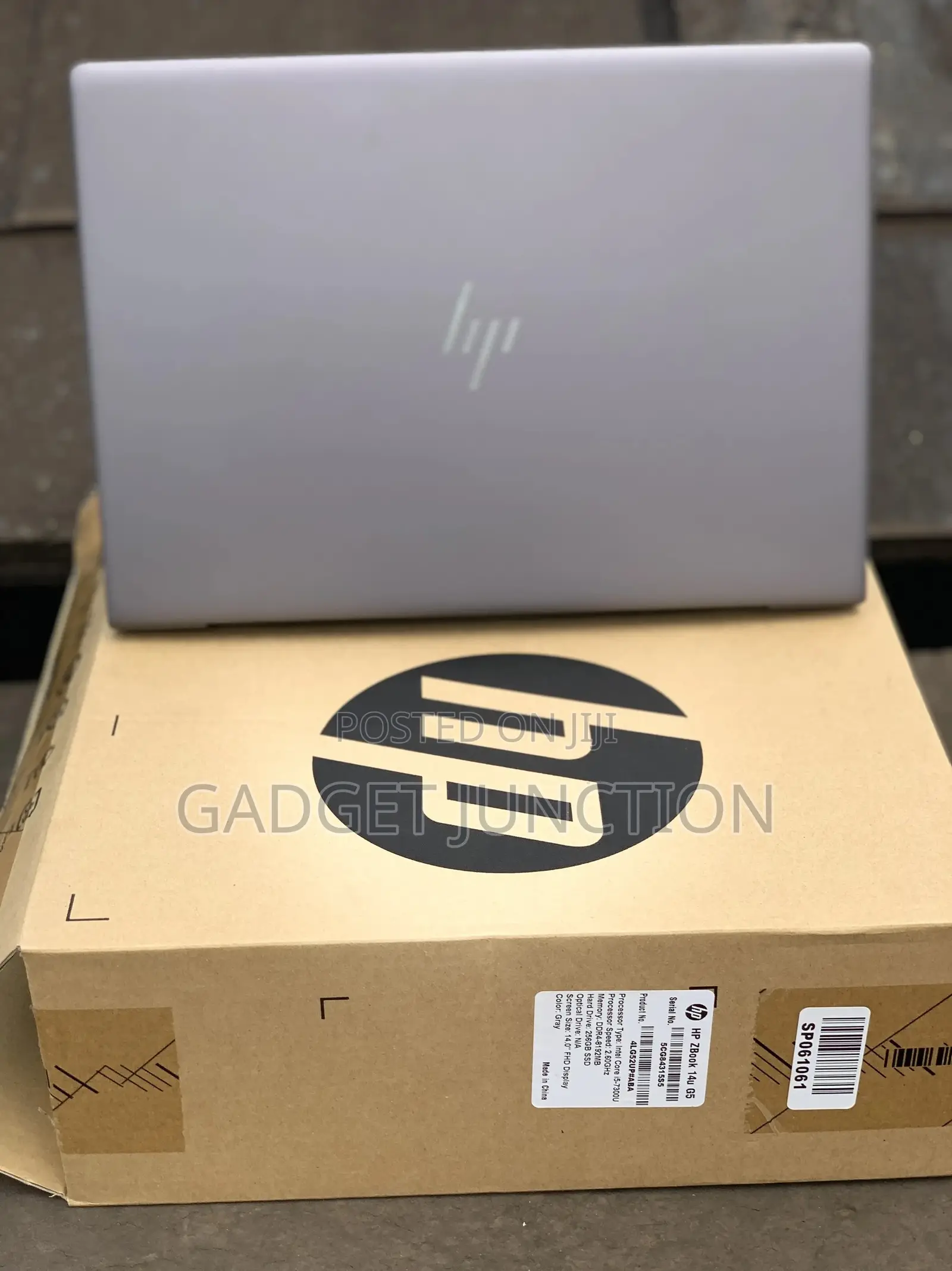 New Laptop HP 14z 8GB Intel Core I5 SSD 256GB
