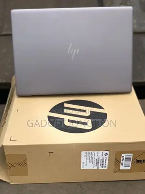New Laptop HP 14z 8GB Intel Core I5 SSD 256GB
