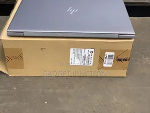 New Laptop HP 14z 8GB Intel Core I5 SSD 256GB