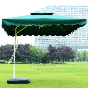 Compound Umbrella Square