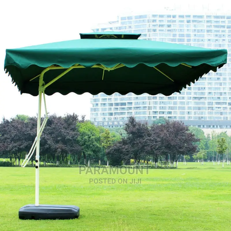 Compound Umbrella Square