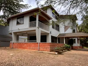 8bdrm House in Kololo, Central Division for Rent