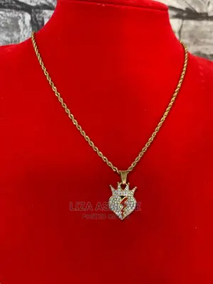 Men’S Simple Necklaces Available