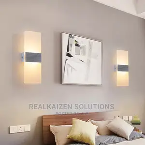 Modern Acrylic Aluminium LED Wall Sconce Spot Light