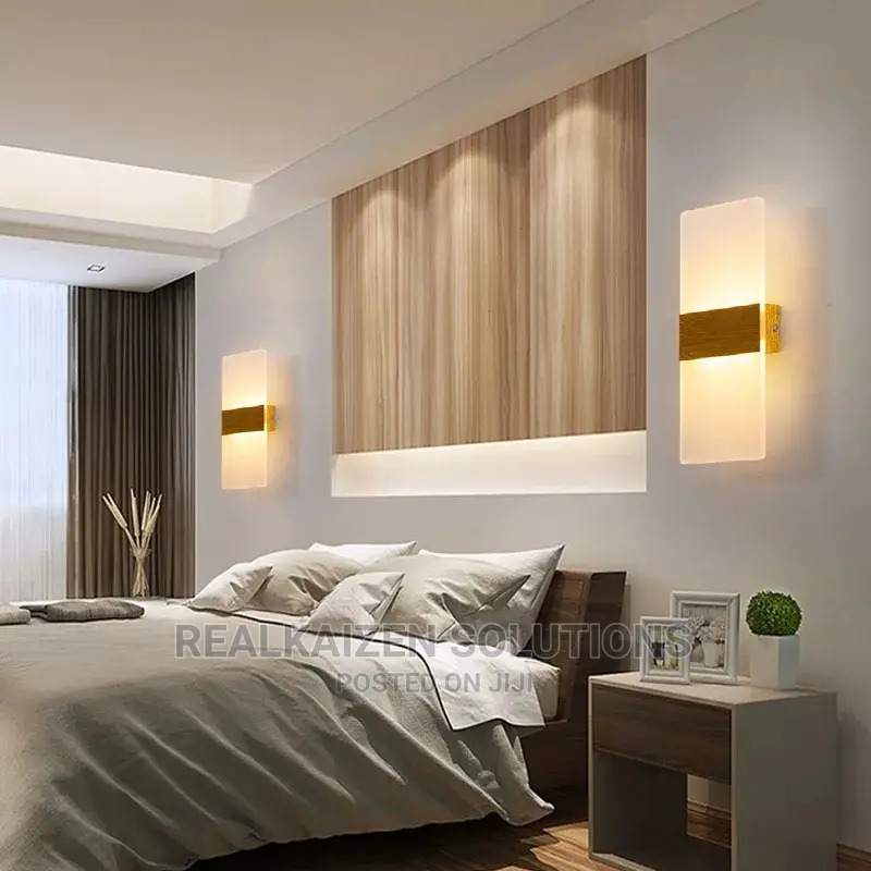 Modern Acrylic Aluminium LED Wall Sconce Spot Light