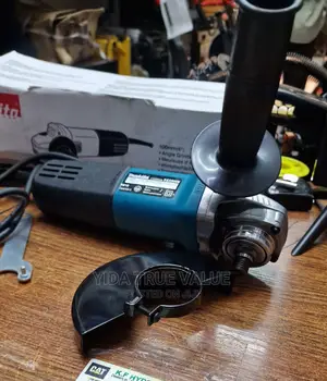 Makita Grinder M10