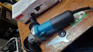 Makita Grinder M10