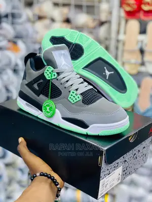 Original Jordan 4 Retro