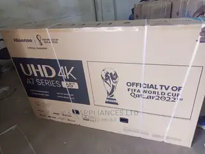 65 UHD Smart Hisense Tv