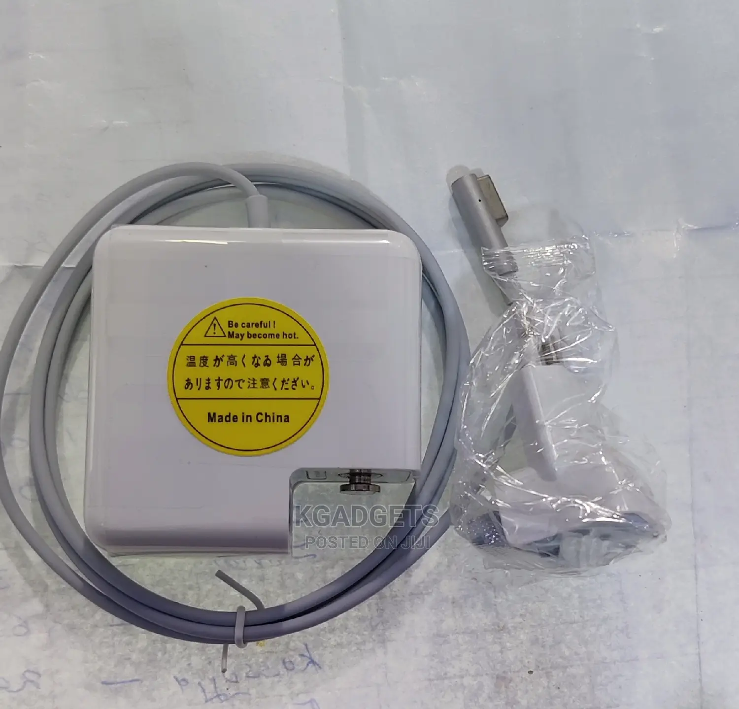 60w Magasafe Powe Adapter
