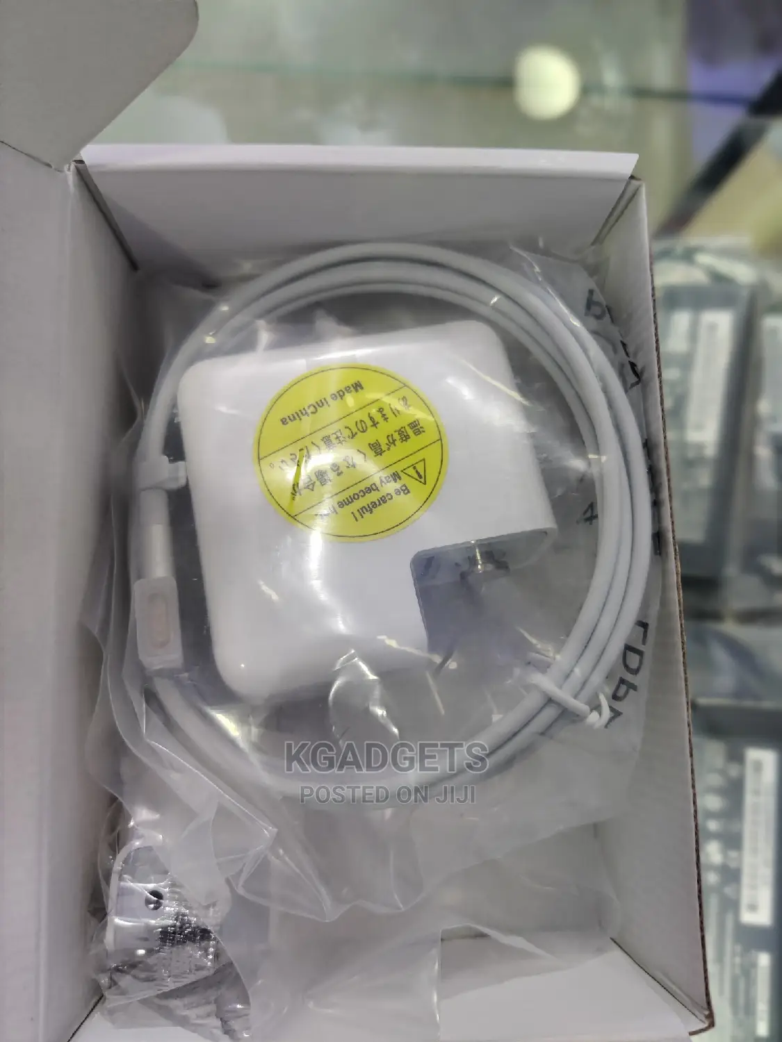 Apple 85W Magsafe Power Adapter