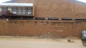 Private Warehouse
