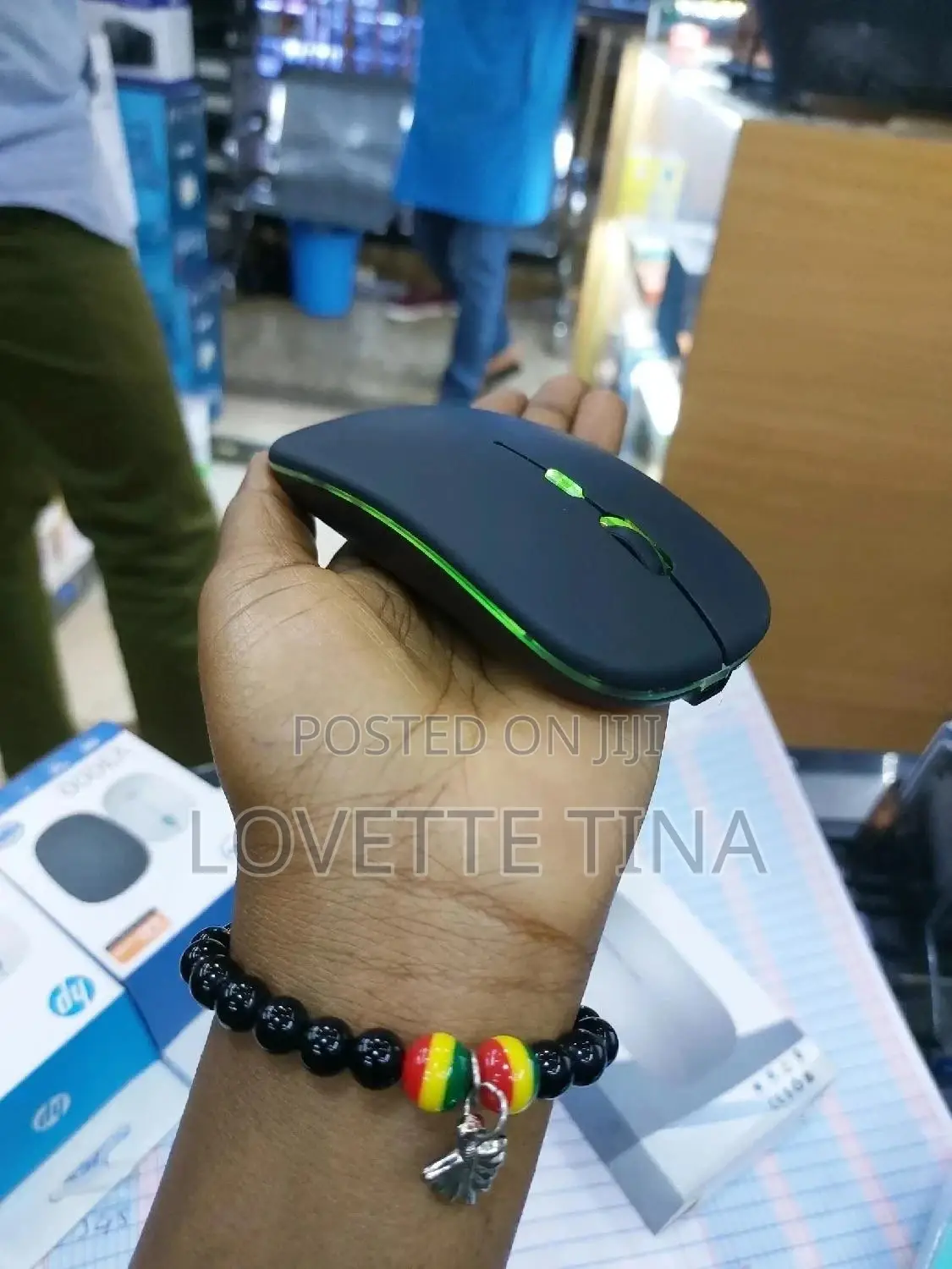 Beautiful Rechargeable Wireless Mouse