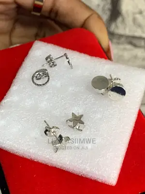 Simple Earpins Available