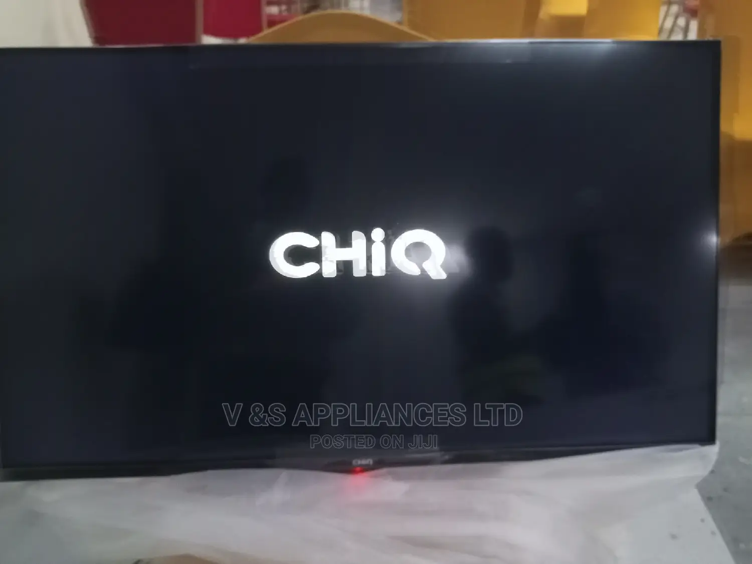 40 Chiq Frameless Digital