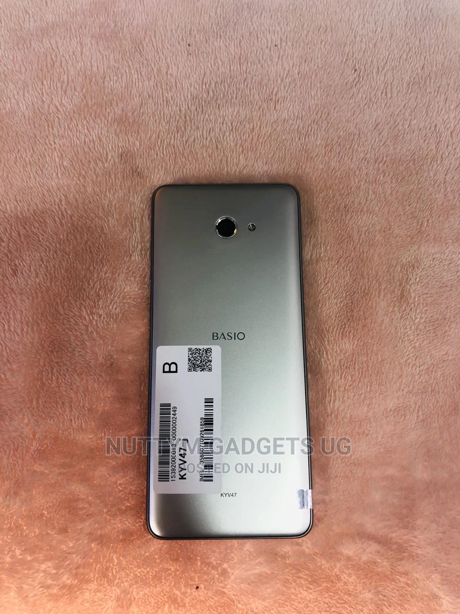 Kyocera Basio 4 32 GB Silver