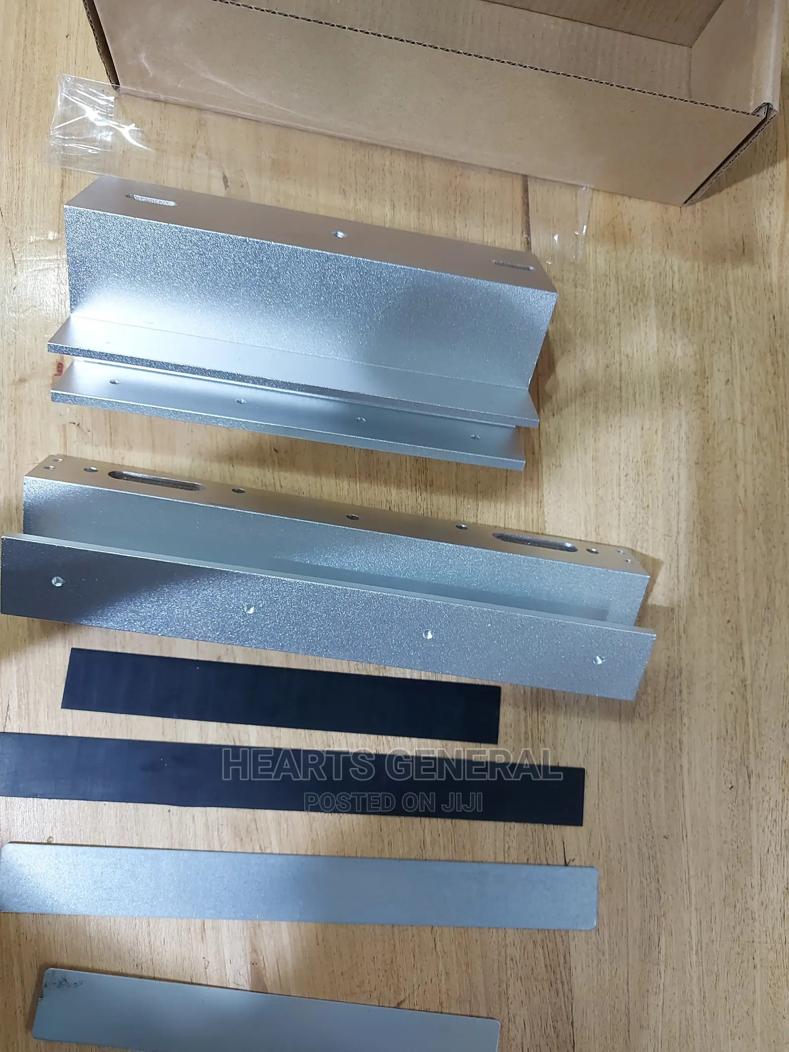 Frameless Glass Door Bracket(280kg)