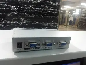 MT- Viki 2 Port VGA Splitter