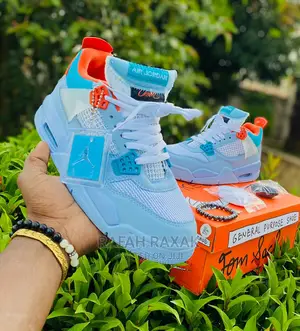 Air Jordan 4