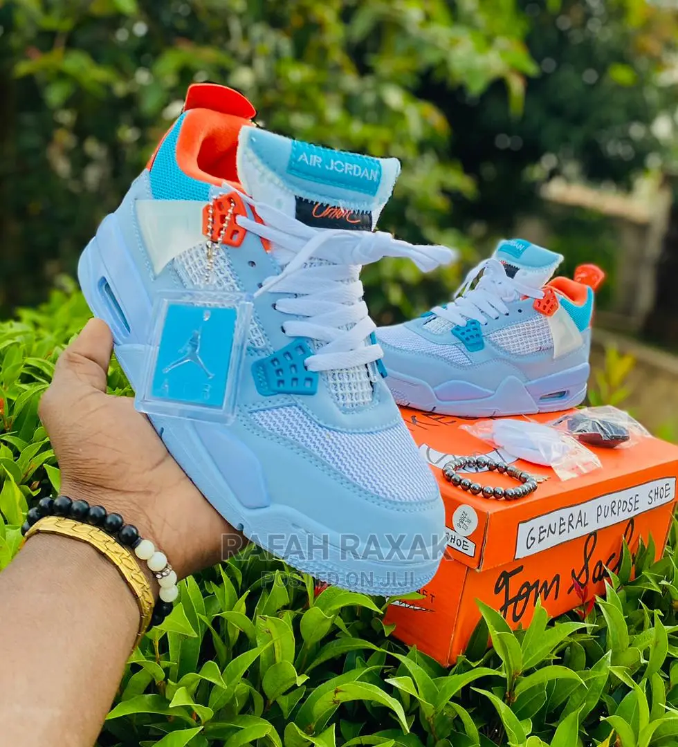 Air Jordan 4
