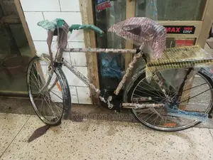 Local Bicycles, Manyi Gakifuba