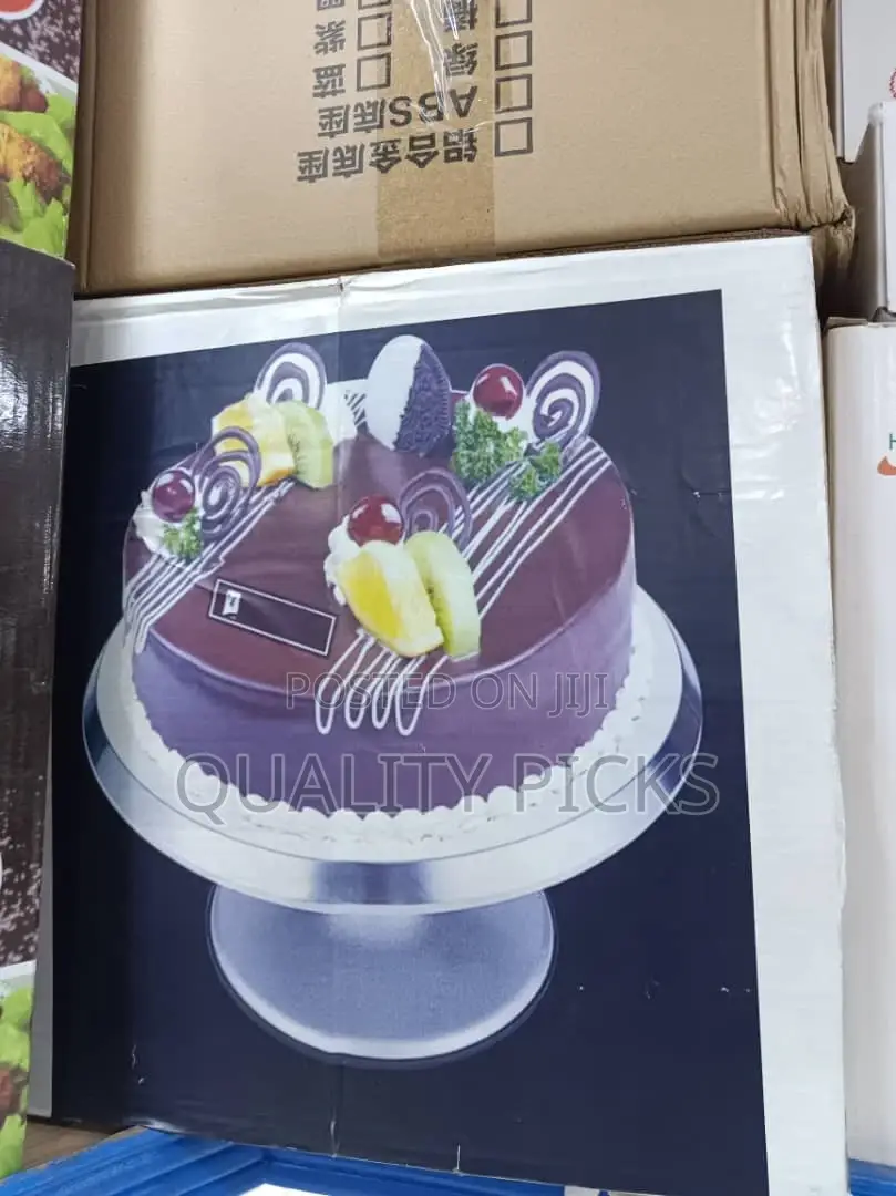 Rotating Cake Stand