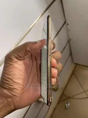 Apple iPhone XS Max 64 GB Gold