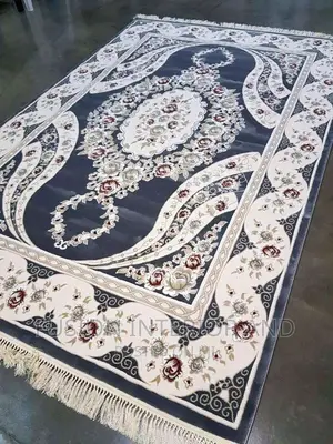 Center Carpets
