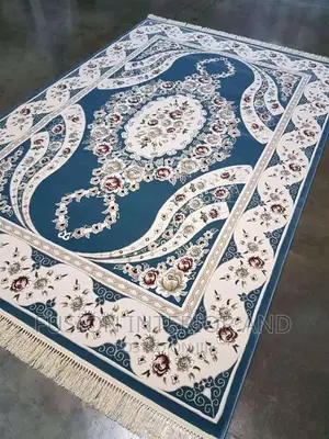 Center Carpets