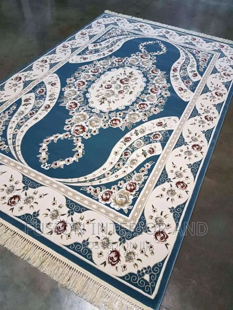 Center Carpets