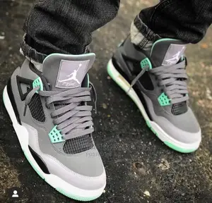Jordan 4 Flight