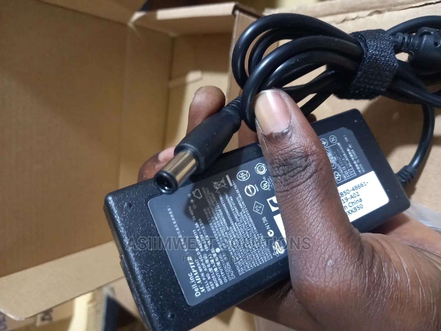 Dell 19v 3.34A Laptop Charger