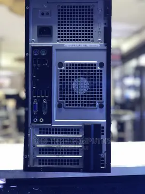 Desktop Computer Dell 4GB Intel Core I7 HDD 500GB