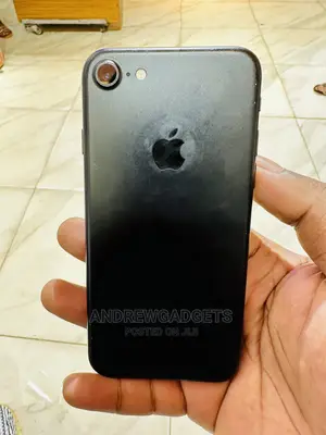 Apple iPhone 7 128 GB Black