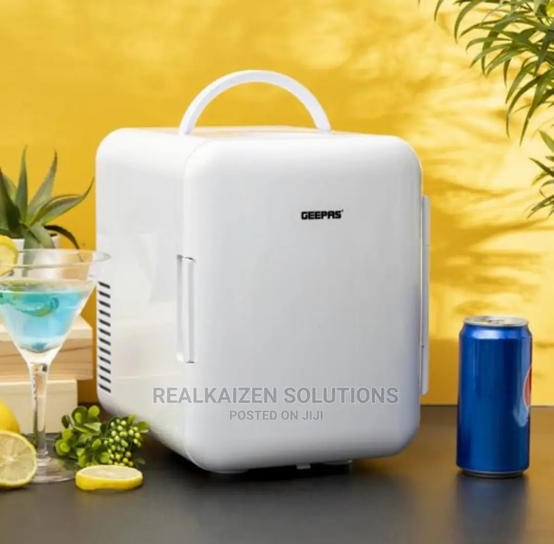 GEEPAS 4L Mini Refrigerator With Cold or Warm Functions