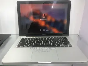 Laptop Apple MacBook Pro 4GB Intel Core I5 HDD 500GB
