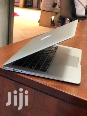 New Laptop Apple MacBook Air 4GB Intel Core I5 SSD 256GB