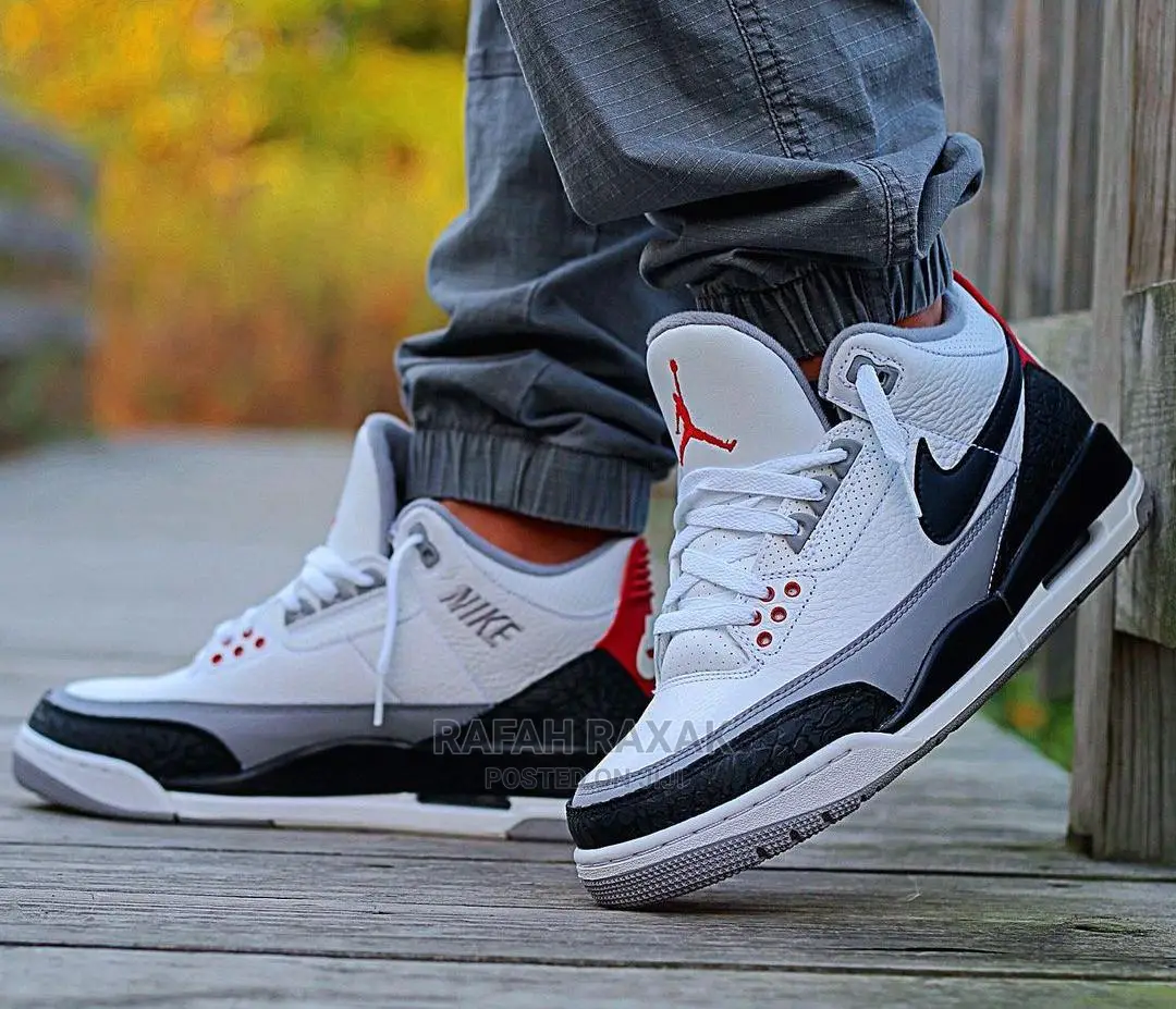 New Jordan 4