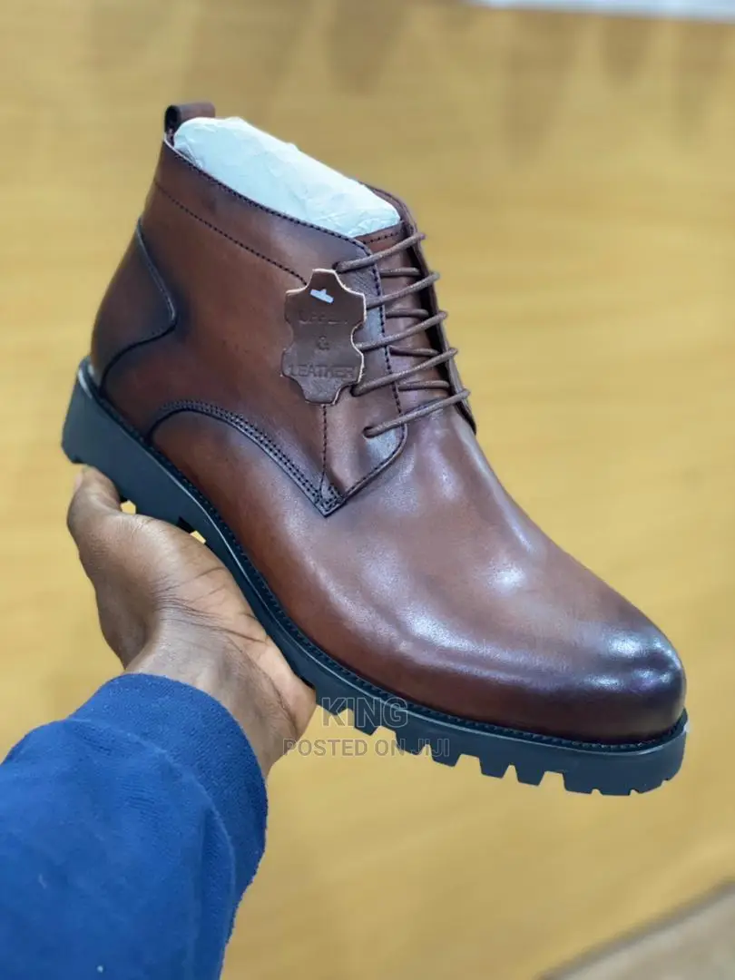 Royal Fit Laceup Boots